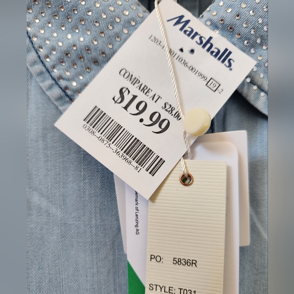 Hesters & Orchard, NWT, Medium, Light Blue, Rhine Stone Collar - Picture 5 of 11